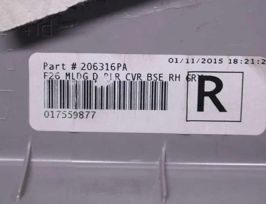 BMW X4 F26 (2014-2018) Обробка правої бічної стійки 7337612 33397360