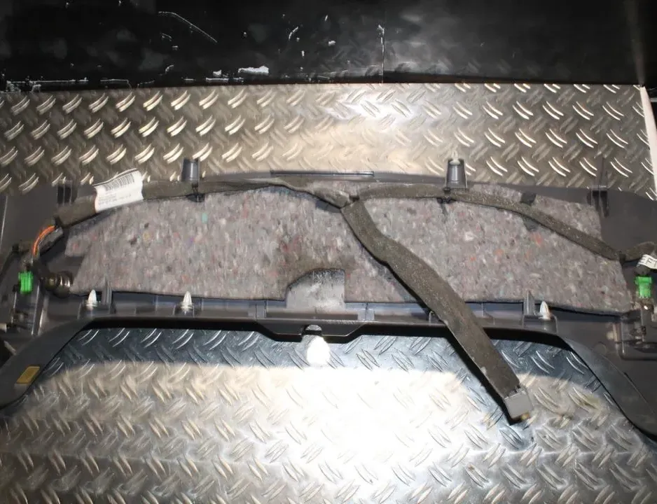 VOLVO C70 2 generation (2005-2013) Отделка багажника 30772400 33332068