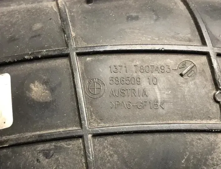 BMW 3 Series E90/E91/E92/E93 (2004-2013) Воздухозаборная труба 7807493,13717807493 23951575