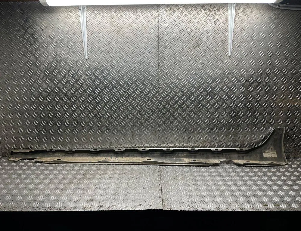 AUDI A6 C6/4F (2004-2011) Права пластикова облицювальна панель порогу 4G0853856G,LX7W 33815769