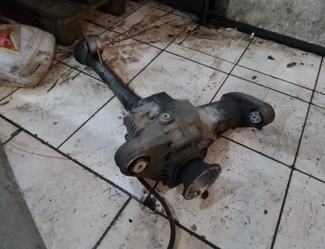 AUDI Q7 4L (2005-2015) Передня роздавальна коробка agt 21845749