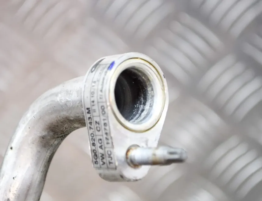 SKODA Octavia 3 generation (2013-2020) Трубки кондиционера 5Q0820743M 14553284