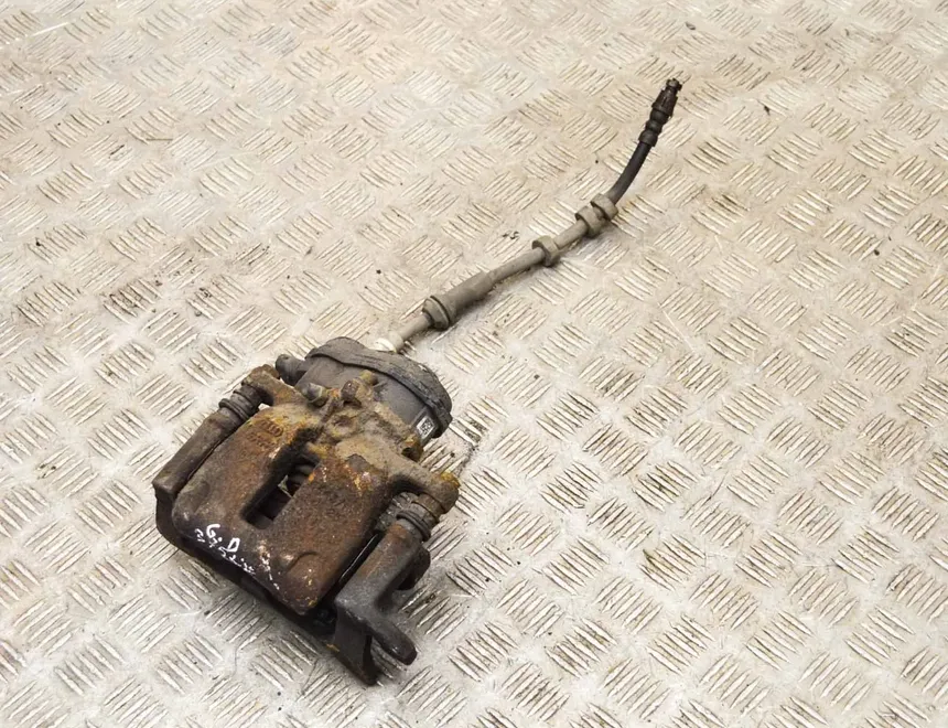 AUDI A5 8T (2007-2016) Задній правий гальмівний супорт 32347485 15530749