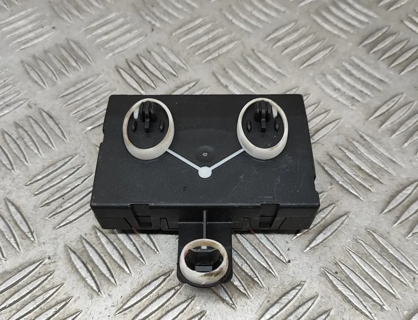 SKODA Superb 3 generation (2015-2023) Блок керування задніми правими дверима 5Q4959592B,5Q4959592E 22055140