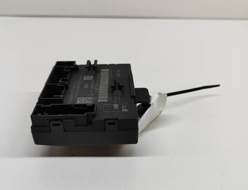 VOLKSWAGEN Golf 7 generation (2012-2024) Блок управления дверей передние левые 5Q0959592B,5Q0959592E 22442124