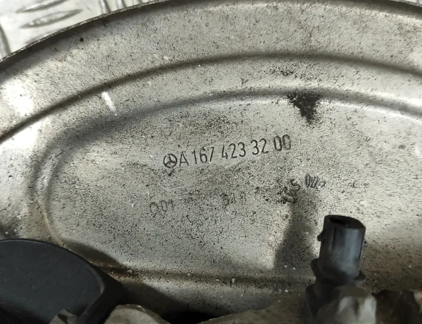 MERCEDES-BENZ GLE W167 (2019-2024) Маточина заднього правого колеса A1674233200,A1673572200 24677702