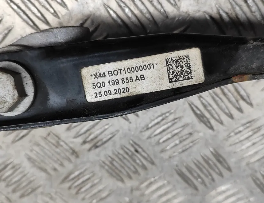 VOLKSWAGEN Passat B8 (2014-2023) Кріплення коробки передач 5Q0199855AB 25189852