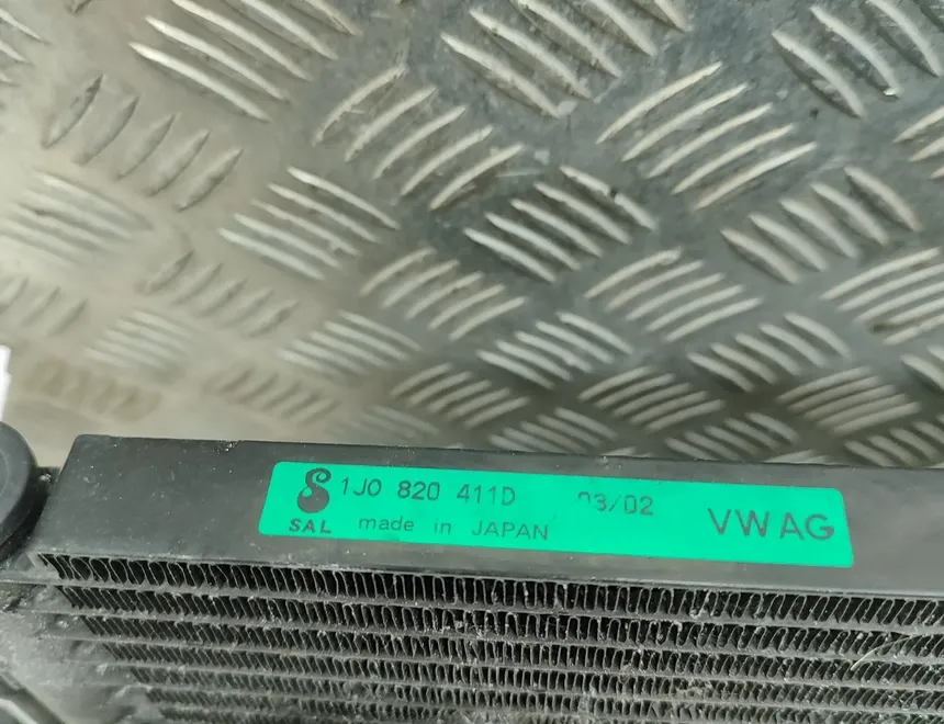 VOLKSWAGEN Golf 4 generation (1997-2006) Радиатор кондиционера 1J0820191D,1J0820411D 27822515
