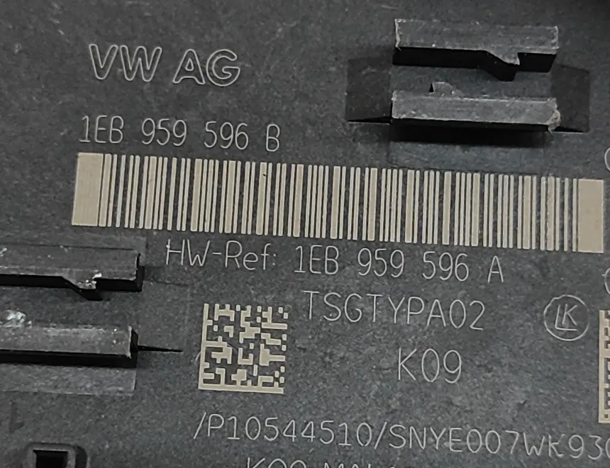 SKODA Enyaq 1 generation (2020-2023) Блок керування задніми правими дверима 1EB959596A,1EB959596B 28881462