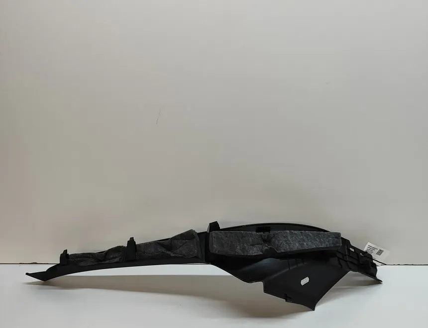 AUDI Задня права обробка 4KE867768 31155456