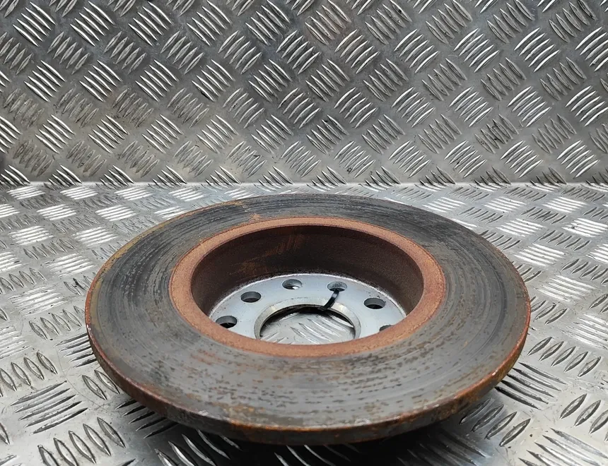 VOLKSWAGEN Caddy 4 generation (2015-2020) Диск тормозов задний правый 5Q0615601D 33324913