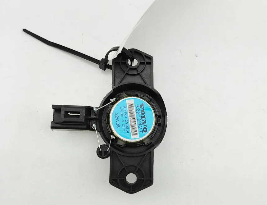 VOLVO V60 2 generation (2018-2023) Звуковий динамік задньої правої двері 32212427 33505177