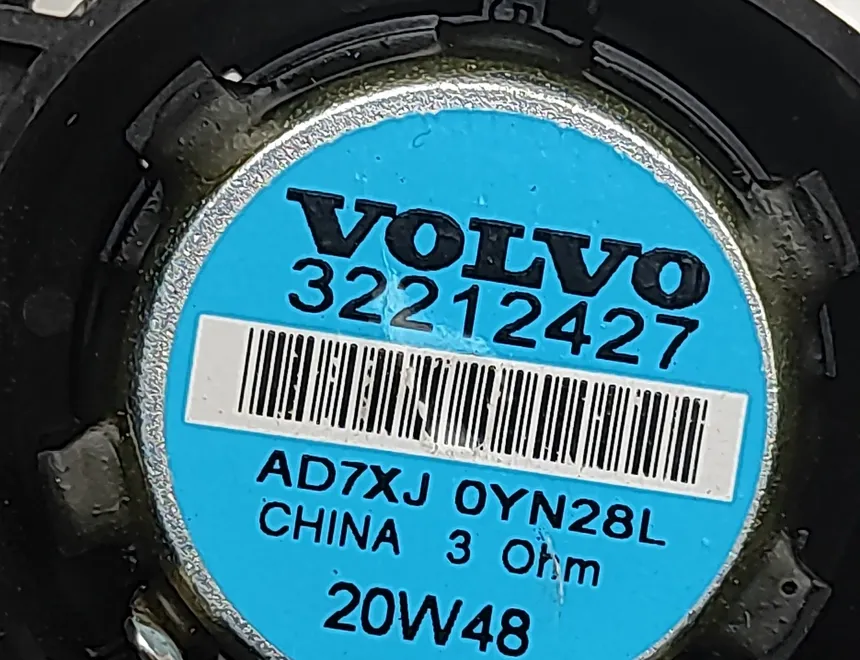 VOLVO V60 2 generation (2018-2023) Гучномовець передньої правої двері 32212427 33577402