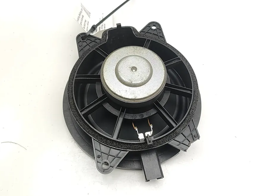 VOLVO V60 2 generation (2018-2023) Гучномовець передньої правої двері 32212429 33577502