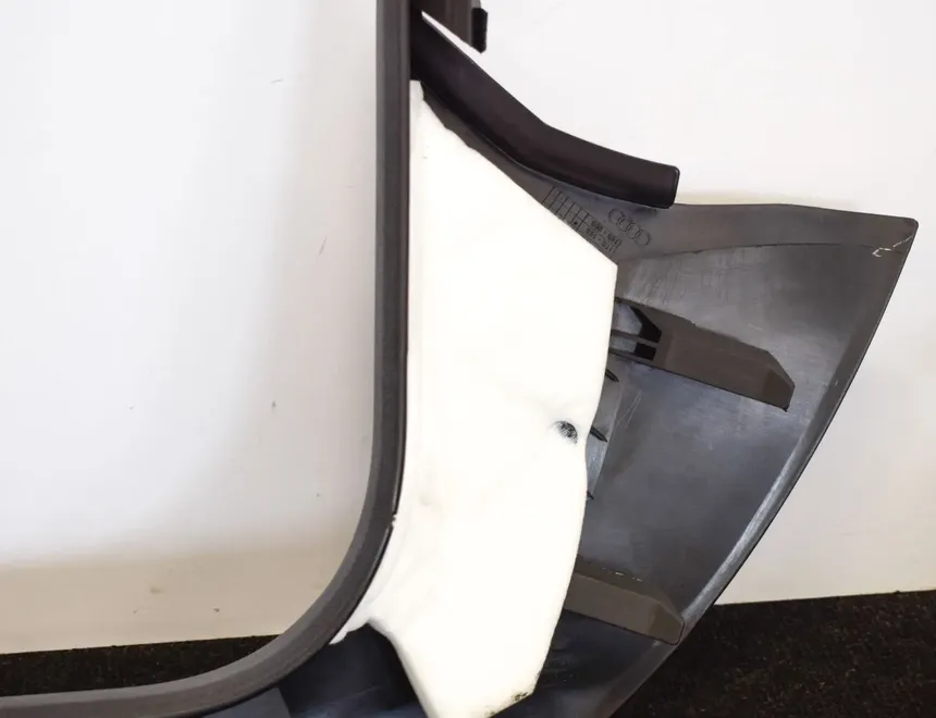 AUDI Q3 8U (2011-2020) Отделка переднего правого порога 8U1867272 3984581