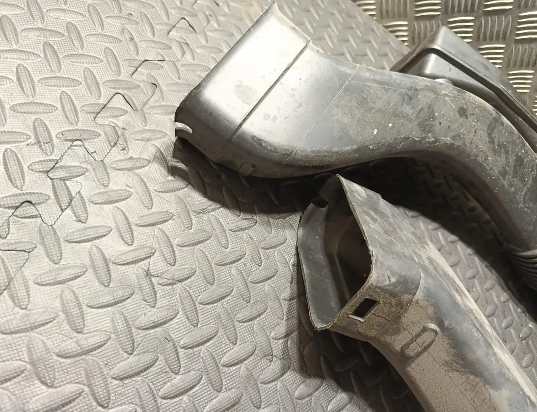 BMW 6 Series F06/F12/F13 (2010-2018) Воздухозаборная труба 7577472,7577473 35104297