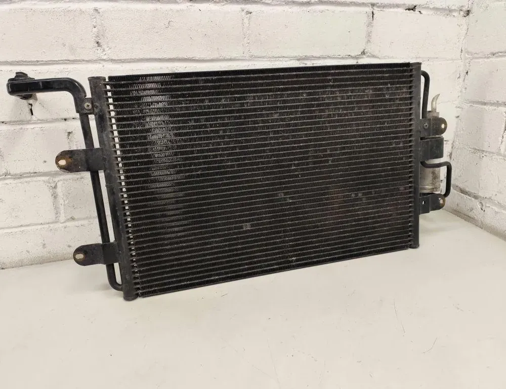 VOLKSWAGEN Golf 4 generation (1997-2006) Радіатор кондиціонера 1J0820411D 34553434