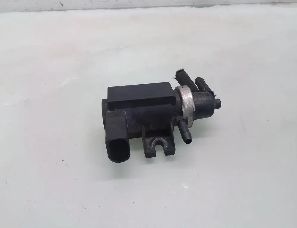 VOLKSWAGEN Golf 4 generation (1997-2006) Соленоидный клапан 1J0906627 35100868