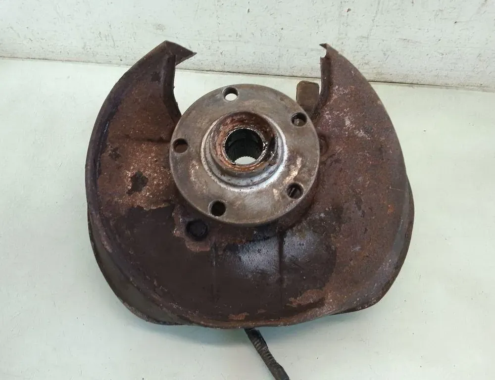 AUDI A8 D2/4D (1994-2002) Маточина заднього лівого колеса 35068792