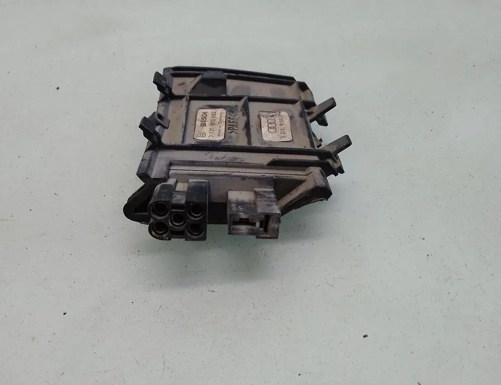 AUDI A4 B5/8D (1994-2001) РЕОСТАТ ВЕНТИЛЯТОРА ПЕЧКИ 3131090062 35097110