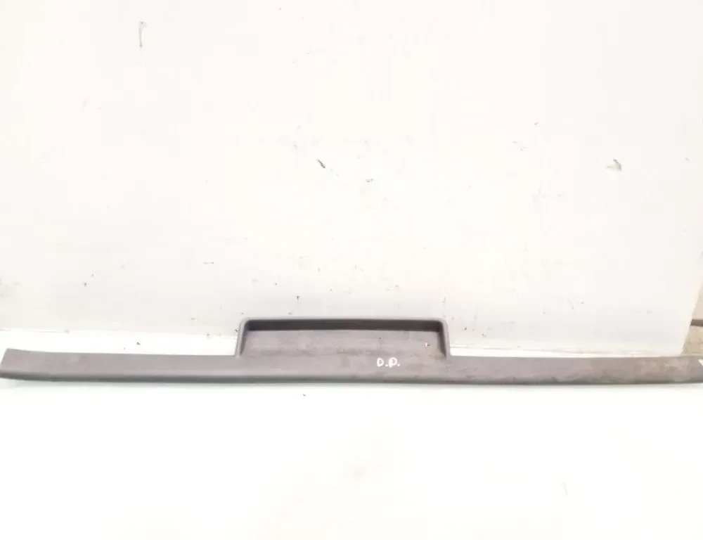 NISSAN Almera N16 (2000-2006) Права пластикова облицювальна панель порогу 769B4BM600 35100083