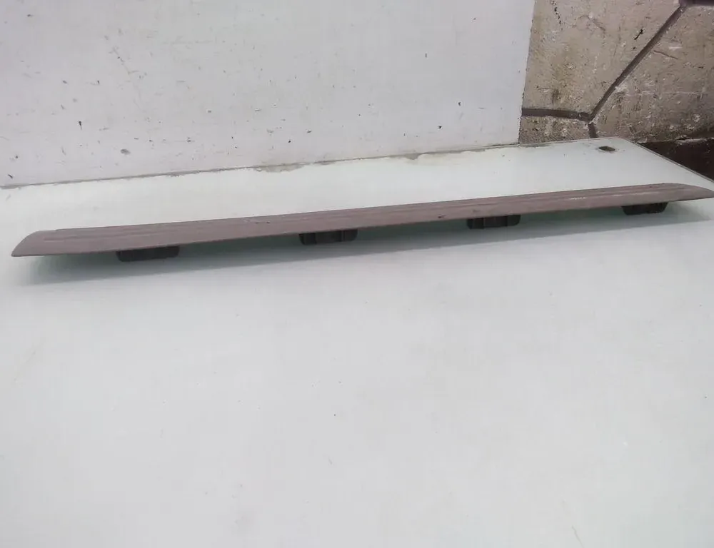 CHRYSLER Voyager 4 generation (2001-2007) Обшивка переднього правого порога 35070080