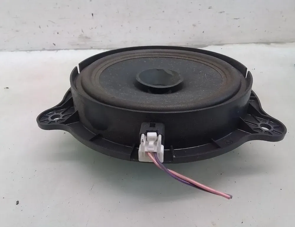 NISSAN Note 1 generation (2005-2014) Колонка  дверей передняя правая 35075144