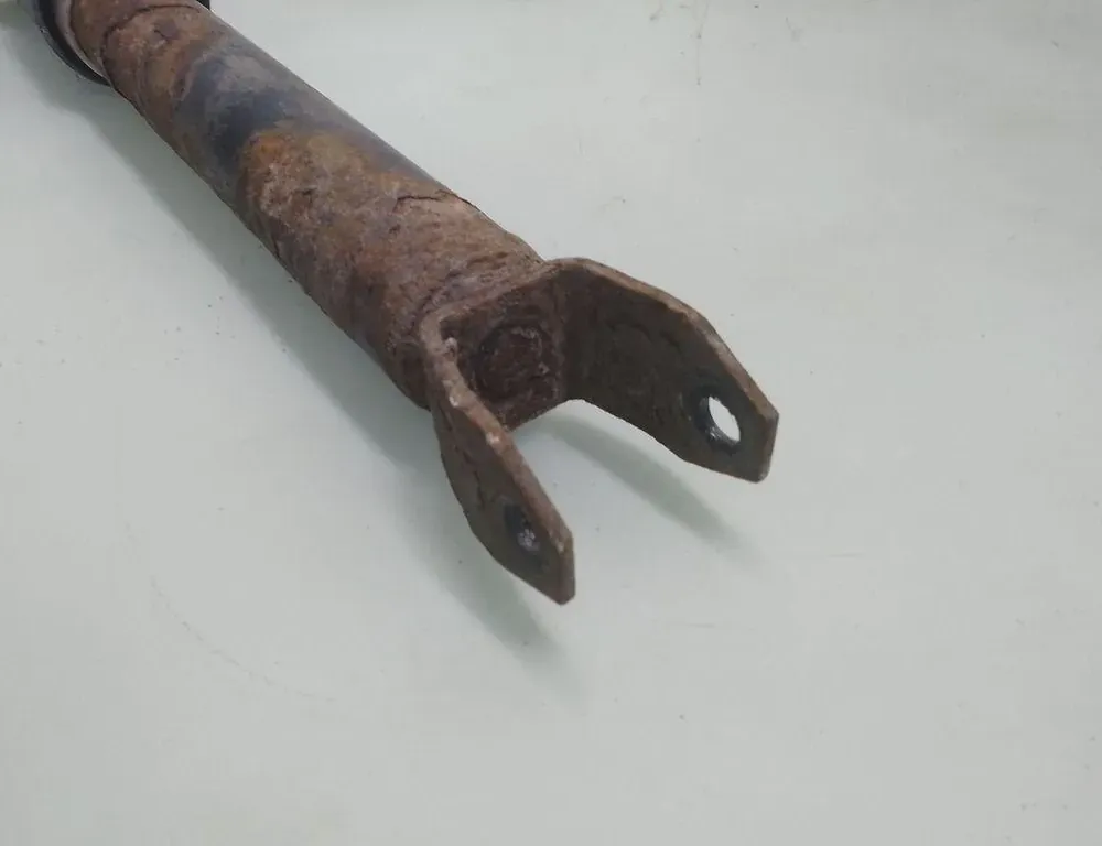 AUDI A8 D2/4D (1994-2002) Задній лівий амортизатор 35087758