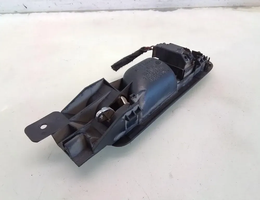 VOLKSWAGEN Golf 4 generation (1997-2006) Ліва задня внутрішня ручка відкривання 3B0839113 35099562