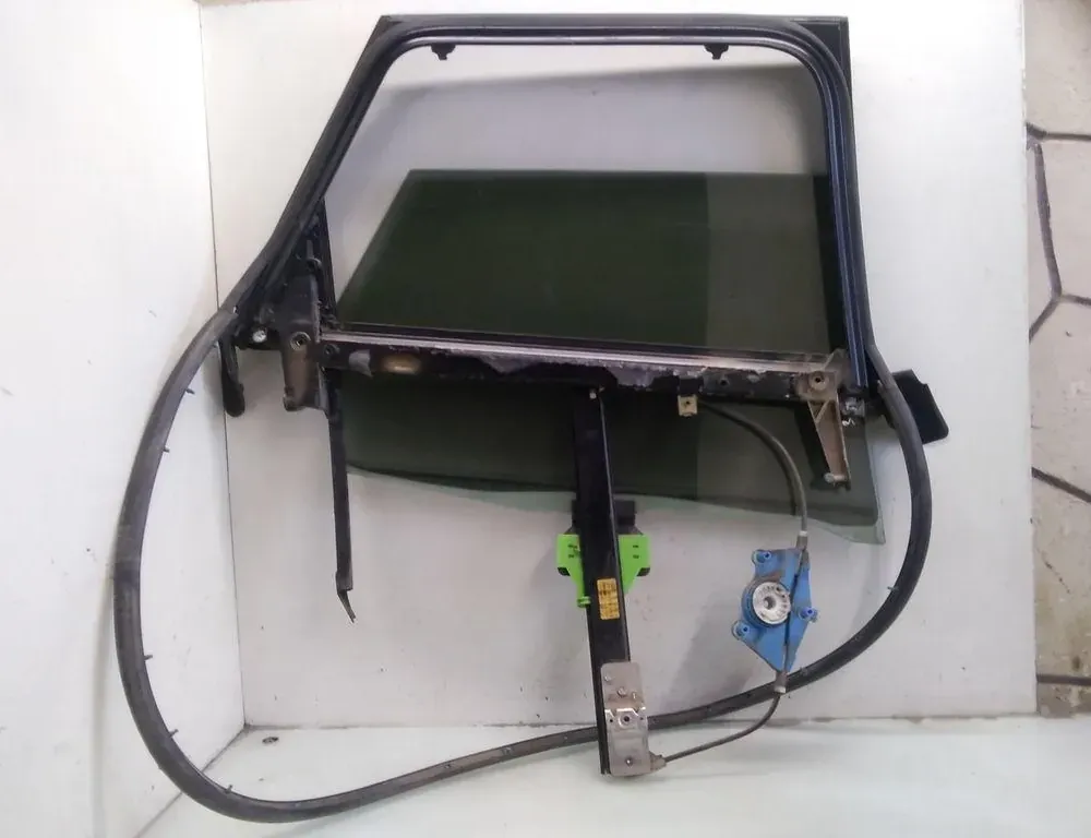 AUDI A4 B6/8E (2000-2005) Віконний підйомник лівої задньої двері 8E0839461A 35081742