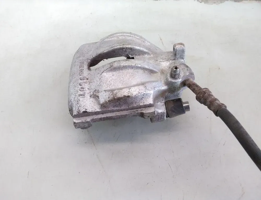 VOLKSWAGEN LT 2 generation (1996-2006) Задній лівий гальмівний супорт 35072769