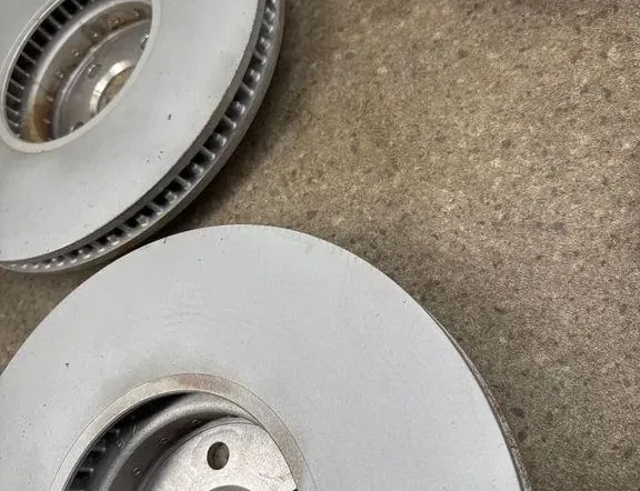 BMW X5 G05/G18 (2018-2024) Комплект гальмівної системи, супорти та диски 6875284 33517116