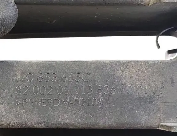 SKODA Octavia 2 generation (2004-2013) Нижняя решетка переднего бампера 1Z0853665C 33335966