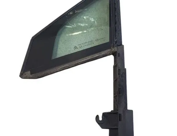 CITROËN C5 2 generation (2008-2017) Ліве переднє вікно 43R000016 33380008