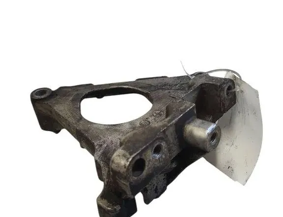 NISSAN X-Trail T30 (2001-2007) Задняя скоба двигателя 33502925