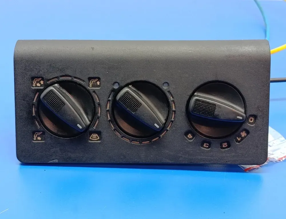 SEAT Ibiza 2 generation (1993-2002) Pегулятор климы 1H0819045C 33516350