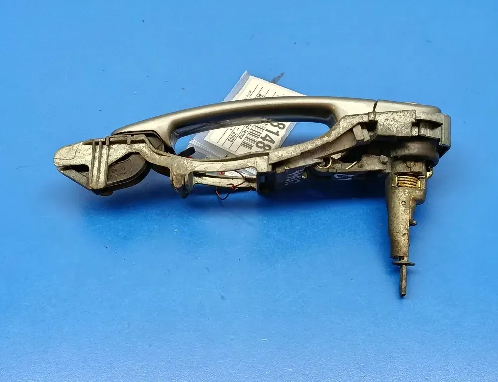 SEAT Leon 2 generation (2005-2012) Наружная ручка передней левой двери 35065329