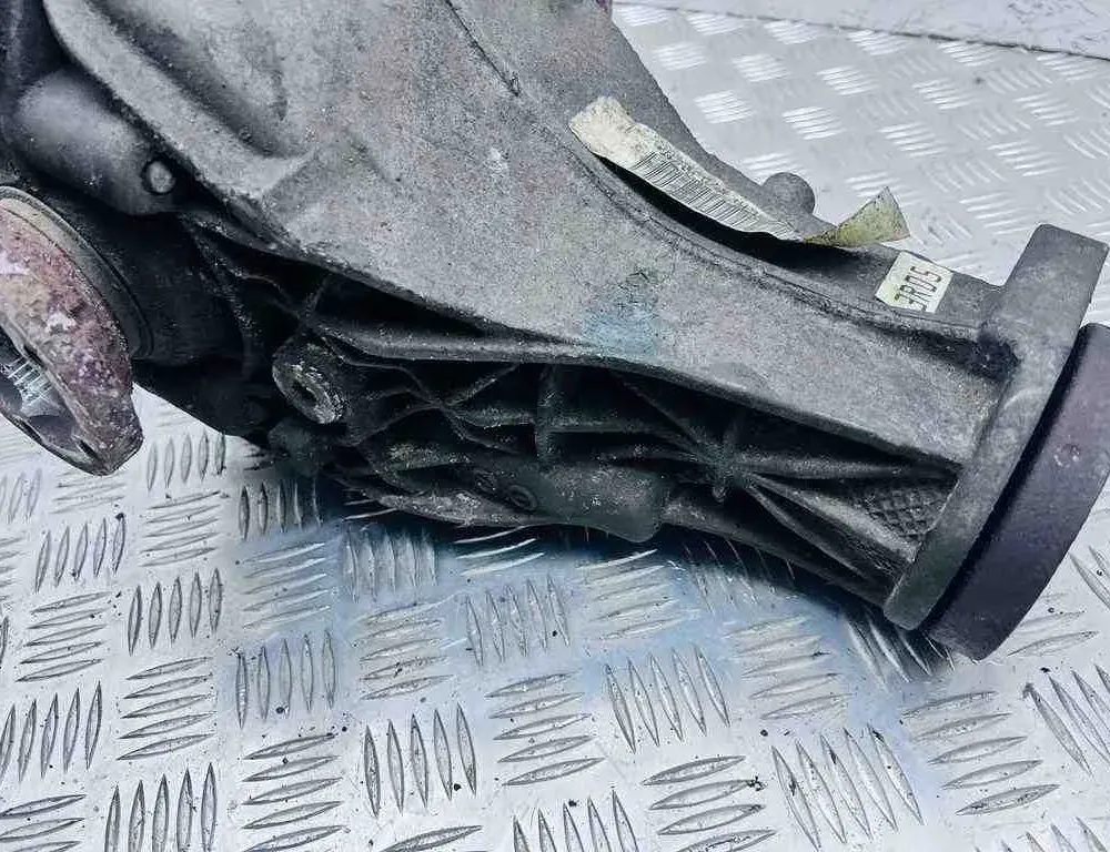 AUDI A8 D2/4D (1994-2002) Задній диференціал 0AR525083 32735305