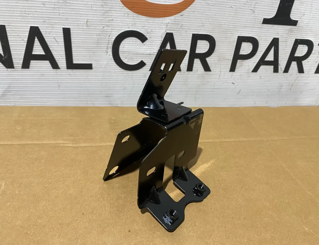 VOLVO V60 2 generation (2018-2023) Держатель радиатора 31468230 34211037