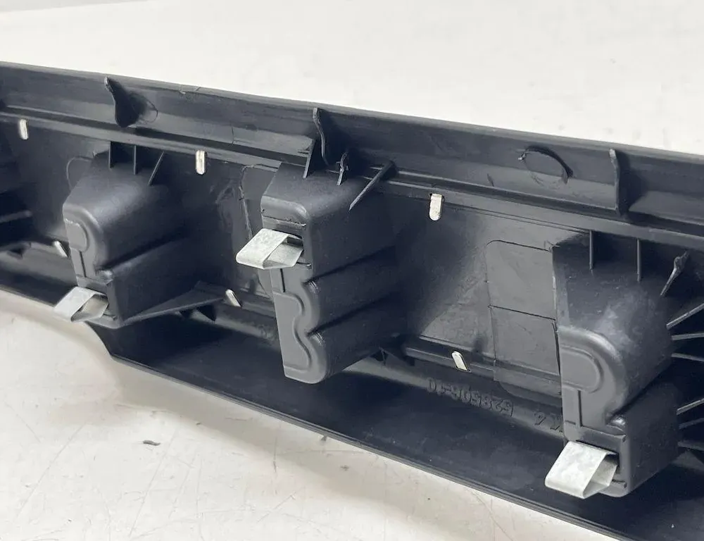 PORSCHE Panamera 970 (2009-2016) Обшивка переднього правого порога 970555518 33898625