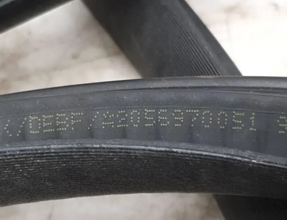 MERCEDES-BENZ C-Class W205/S205/C205 (2014-2023) Гумовий ущільнювач передніх лівих дверей A2056970051 33441939