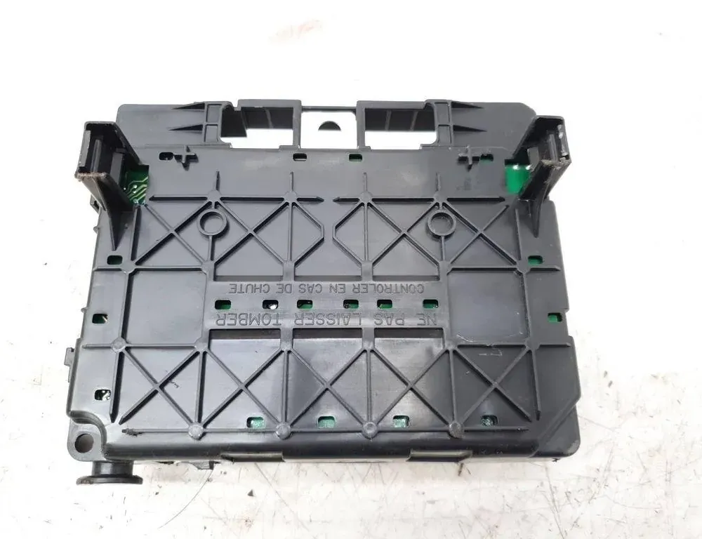 CITROËN C3 1 generation (2002-2010) Блок предохранителей 9643498880 33511793