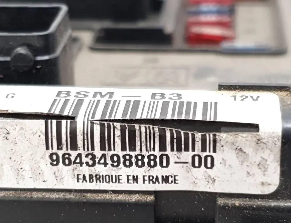 CITROËN C3 1 generation (2002-2010) Блок предохранителей 9643498880 33511793