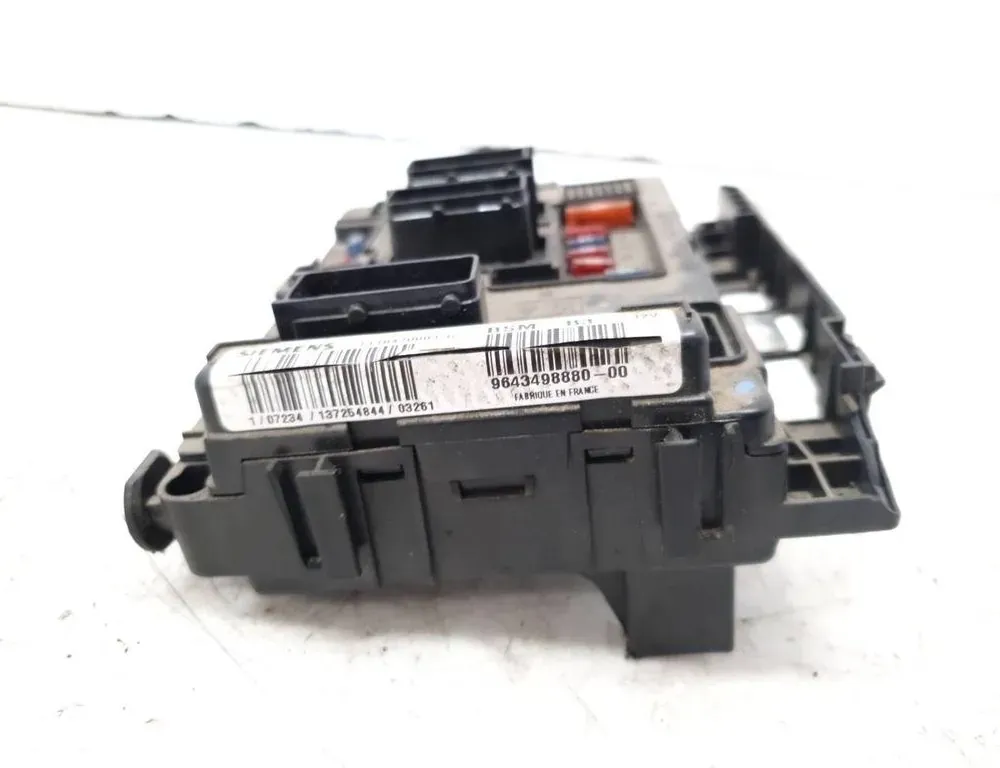 CITROËN C3 1 generation (2002-2010) Блок предохранителей 9643498880 33511793