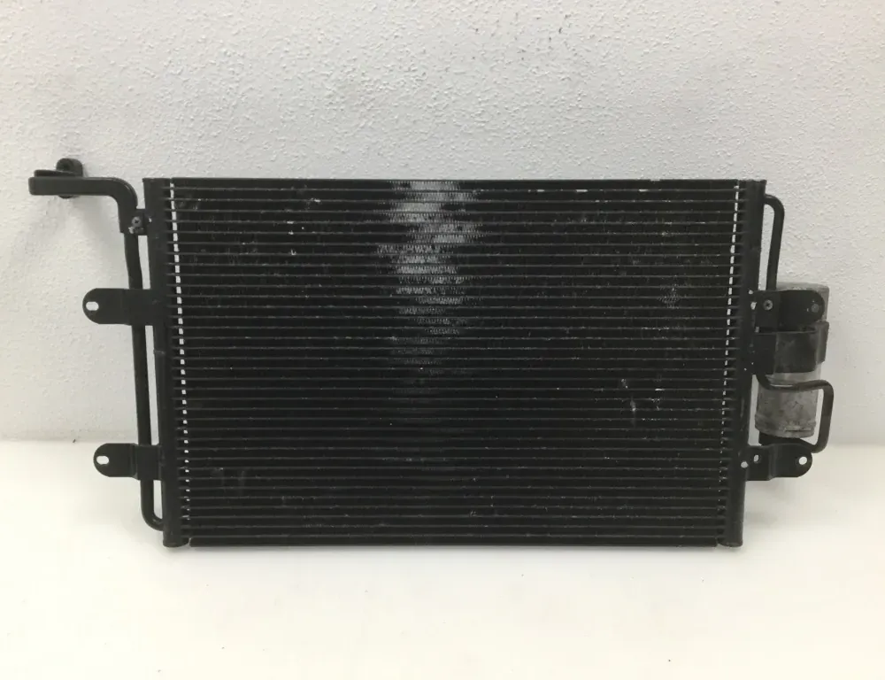 VOLKSWAGEN Golf 4 generation (1997-2006) Радиатор кондиционера 1J0820411D 33630394