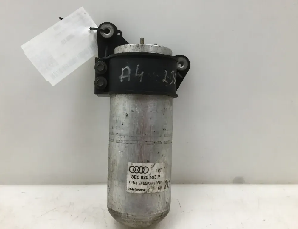 AUDI A4 B7/8E (2004-2008) Кондиционер-осушитель воздуха 8E0820193P 34919928