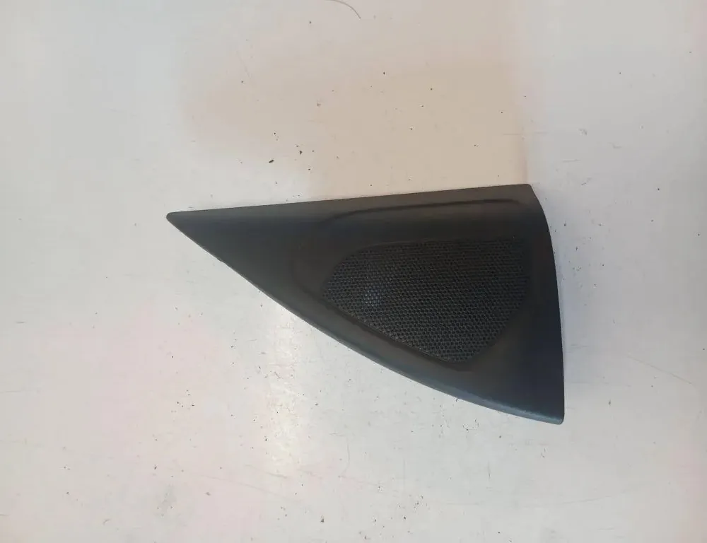 VOLVO V70 2 generation (2000-2008) Колонка дверей передняя правая 30781068 33136132