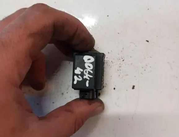 VOLVO V60 1 generation (2010-2020) Соленоїдний клапан 31339879 33138042