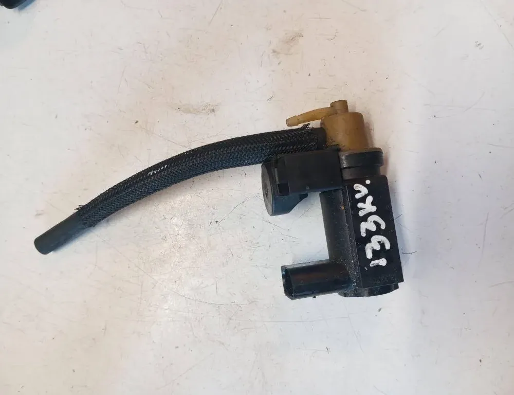 VOLVO V60 1 generation (2010-2020) Соленоїдний клапан 31339808 33154496