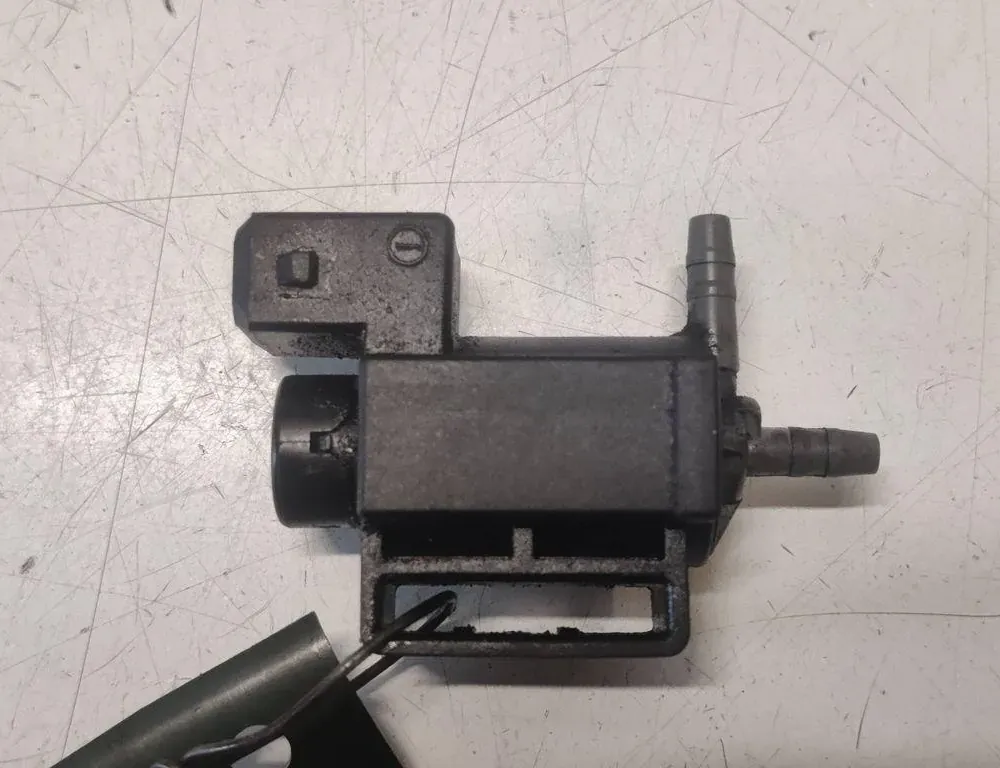 VOLVO XC60 1 generation (2008-2017) Соленоїдний клапан 31339879 33155391